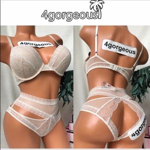 VS 34c,34a BOMBSHELL CUTOUT WHITE BRA SET BRIDAL